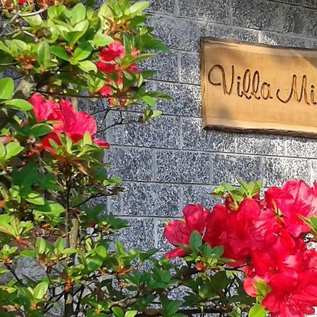 Casnate Con Bernate B&B Villa Mirella מראה חיצוני תמונה